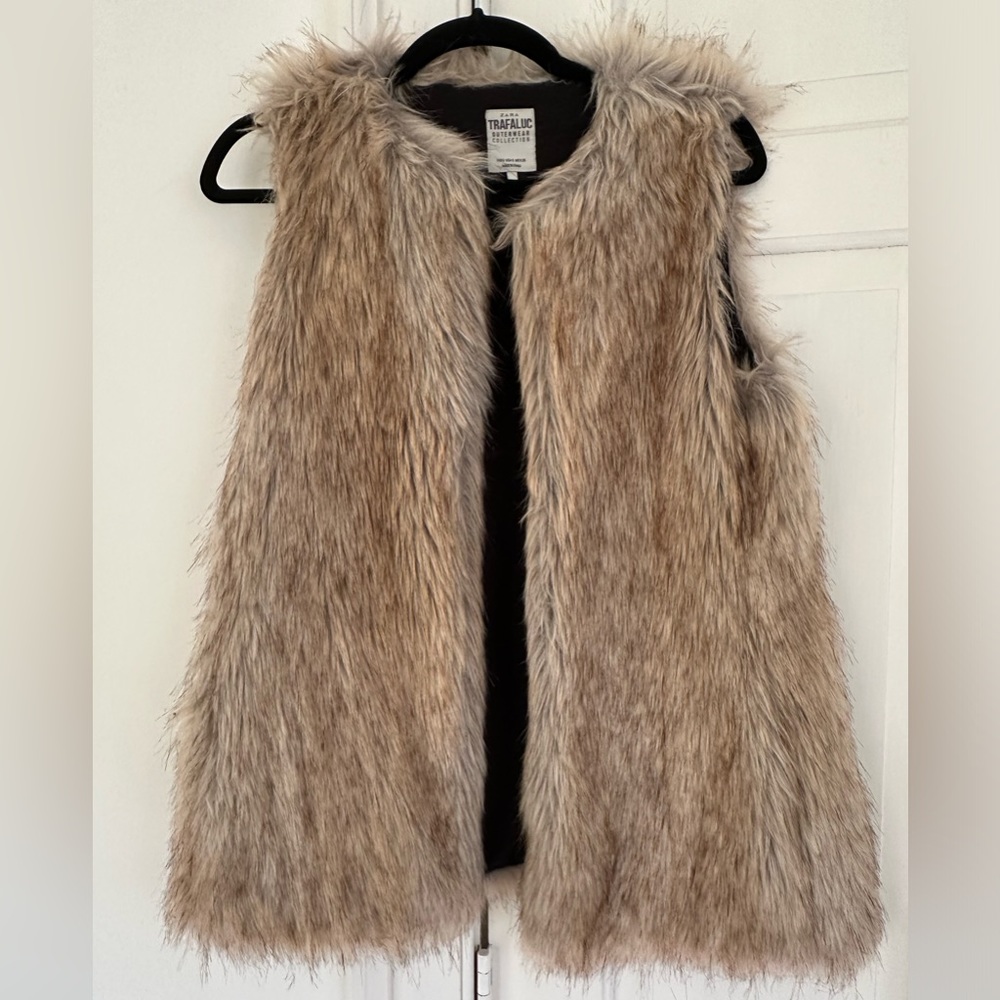 Zara Fur vest